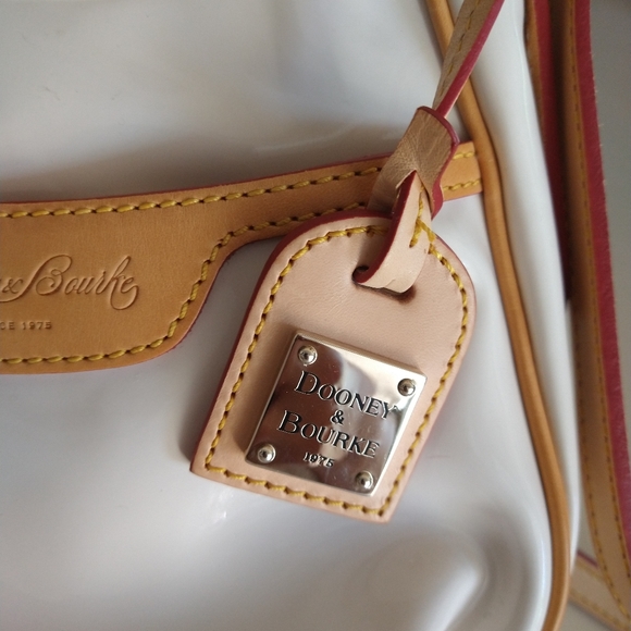 Dooney and Bourke crossbody - Picture 11 of 11